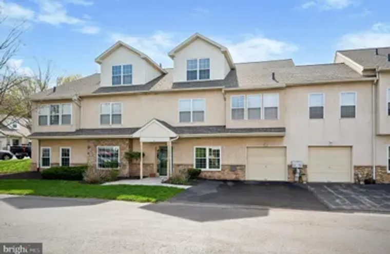 2 PATTERSON AVE 2, NORRISTOWN, PA, 19401, Norristown, PA 19401