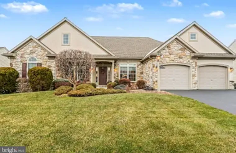 905 WALNUT CREST DR L-0064 DR, LEBANON, ..., Lebanon, PA 17046