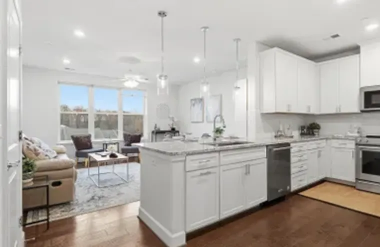 2960 VADEN DR 413, FAIRFAX, VA, 22031, Fairfax, VA 22031