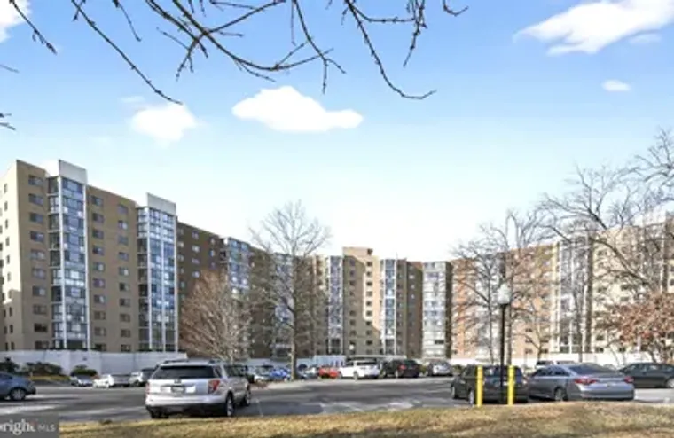 15115 INTERLACHEN DR 3-812, SILVER SPRIN..., Silver Spring, MD 20906