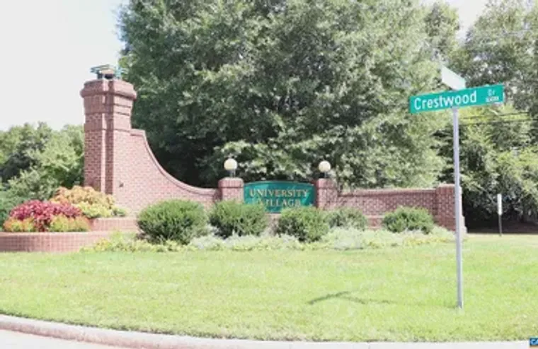 500 CRESTWOOD DR 2306, CHARLOTTESVILLE, ..., Charlottesville, VA 22903
