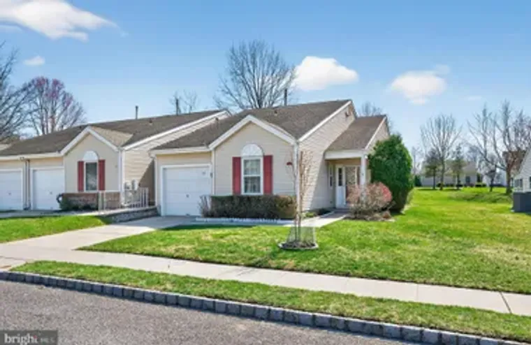 12 YARROW PL, MOUNT LAUREL, NJ, 08054, Mount Laurel, NJ 08054