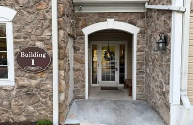 121 E CREEKSIDE DR 121, BROOKHAVEN, PA, ..., Brookhaven, PA 19015