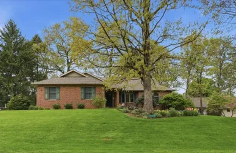 7018 FAIRWAY OAKS, FAYETTEVILLE, PA, 172..., Fayetteville, PA 17222