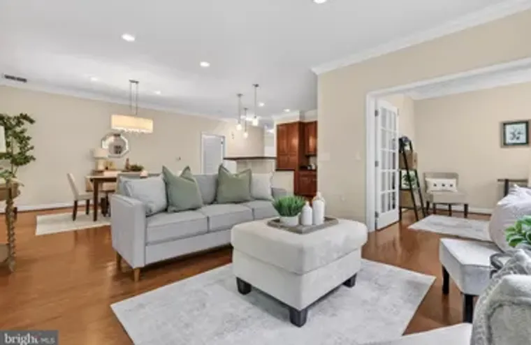 11 CLAY LODGE LN 104, BALTIMORE, MD, 212..., Baltimore, MD 21228