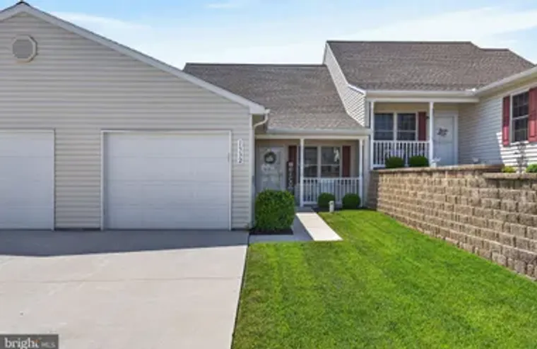 1332 PLEASANT VIEW DR 75, SPRING GROVE, ..., Spring Grove, PA 17362
