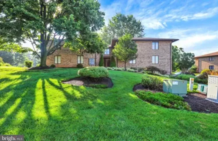 5860 FAIRWAY DR W APT 4, FAYETTEVILLE, P..., Fayetteville, PA 17222