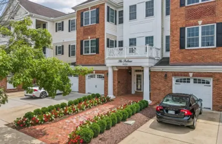 15251 ROYAL CREST DR APT 207, HAYMARKET,..., Haymarket, VA 20169