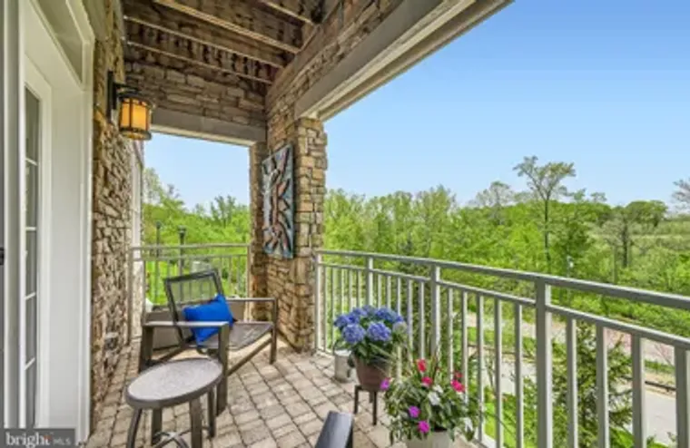 19 CLAY LODGE LN UNIT 104, CATONSVILLE, ..., Catonsville, MD 21228