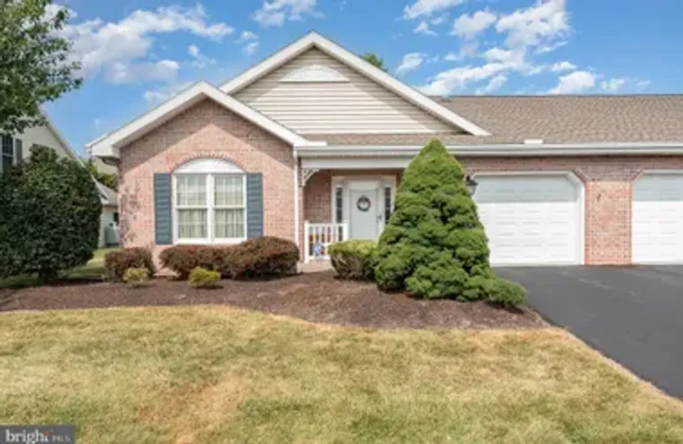27 BLUE MOUNTAIN VIS, MECHANICSBURG, PA,..., Mechanicsburg, PA 17050