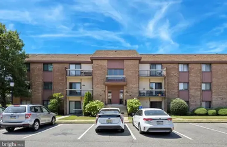 47201 DELAIRE LANDING RD 201, PHILADELPH..., Philadelphia, PA 19114