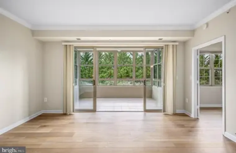 19350 MAGNOLIA GROVE SQ UNIT 303, LEESBU..., Leesburg, VA 20176