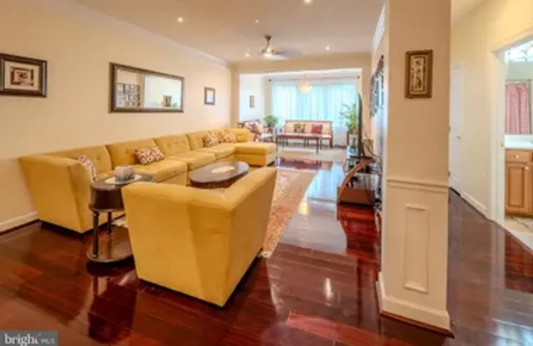 44465 CHAMBERLAIN TER UNIT 103, ASHBURN,..., Ashburn, VA 20147