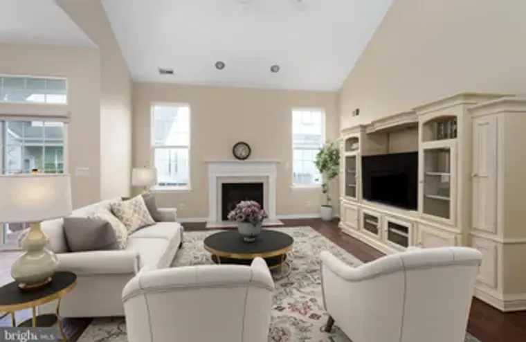 25 ARISTOTLE WAY, EAST WINDSOR, NJ, 0851..., East Windsor, NJ 08512