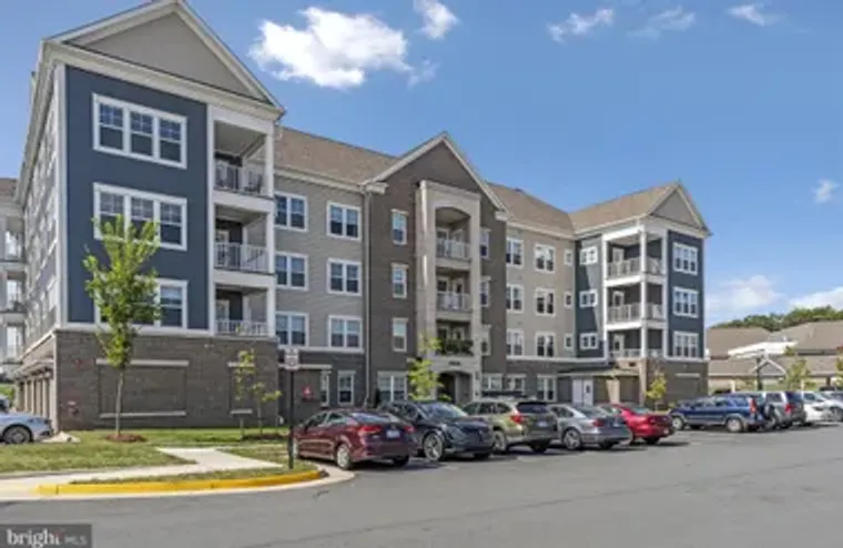 21914 HAWKSBILL HIGH CIR UNIT 304, STERL..., Sterling, VA 20164