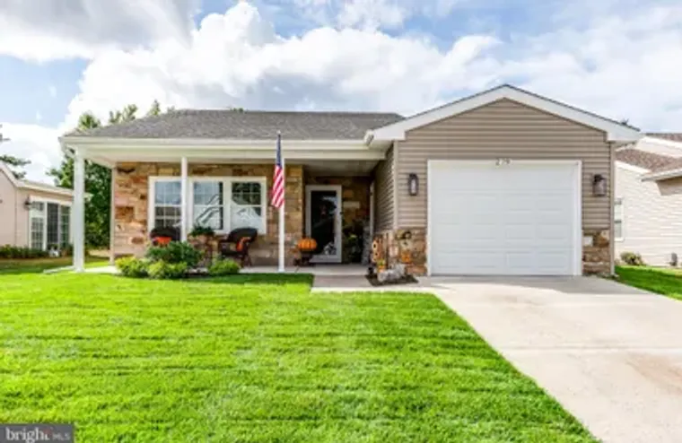 219 HUNTINGTON DR, SOUTHAMPTON, NJ, 0808..., Southampton, NJ 08088