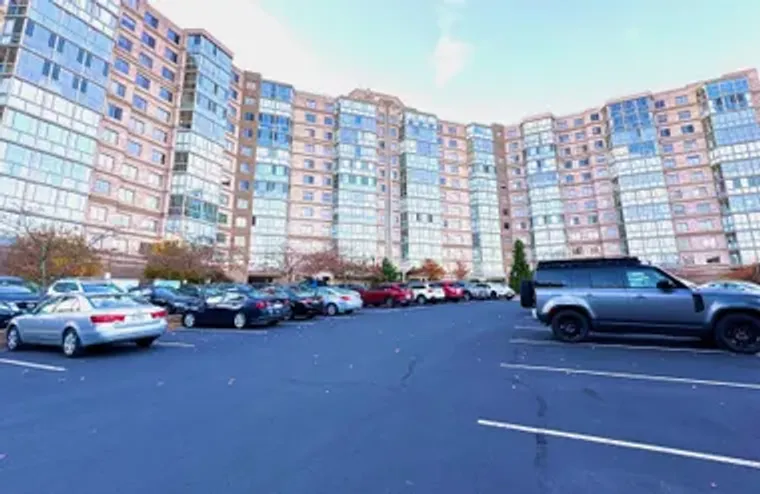 19365 CYPRESS RIDGE TER UNIT 1022, LEESB..., Leesburg, VA 20176