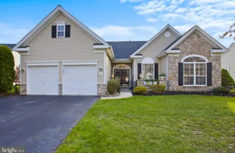 25 ELLINGTON DR, COLUMBUS, NJ, 08022, Columbus, NJ 08022