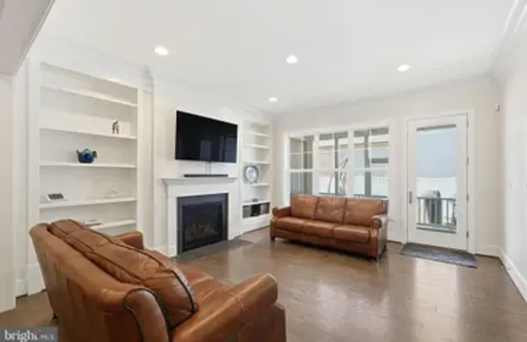 23595 GOLDEN EMBERS SQ, ASHBURN, VA, 201..., Ashburn, VA 20148