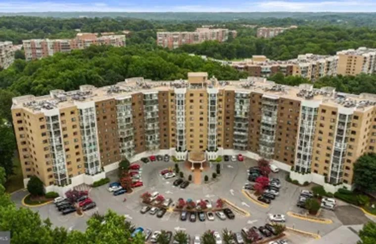 15100 INTERLACHEN DR 4-117, SILVER SPRIN..., Silver Spring, MD 20906