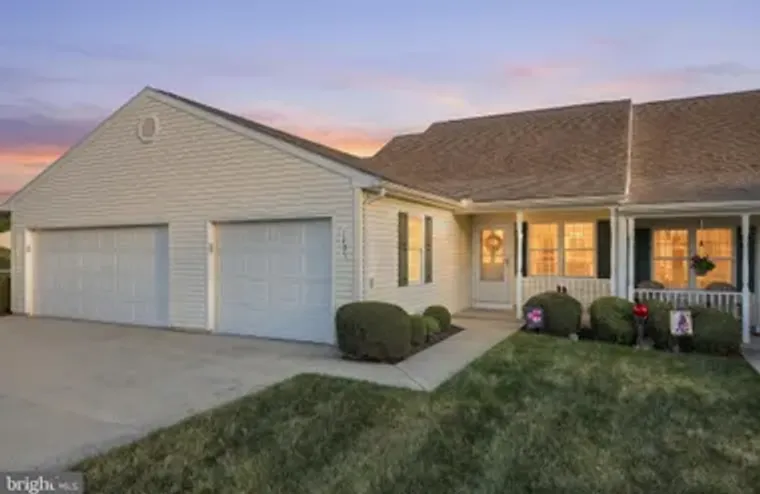 1403 CHAMI DR 5, SPRING GROVE, PA, 17362, Spring Grove, PA 17362