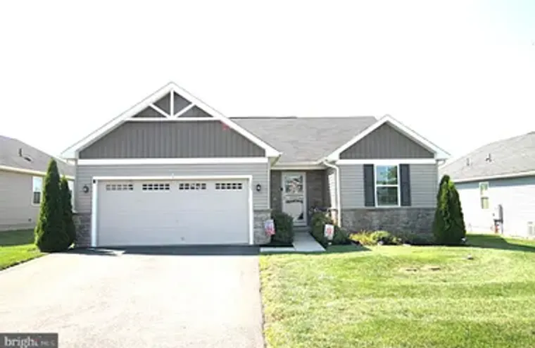 323 STEEPLECHASE LN, POTTSTOWN, PA, 1946..., Pottstown, PA 19464