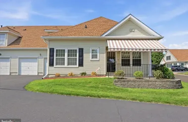 52 AVENROWE CT, FAIRLESS HILLS, PA, 1903..., Fairless Hills, PA 19030