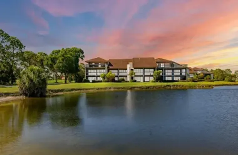 3200 TWIN LAKES TER APT 202, FORT PIERCE..., Fort Pierce, FL 34951