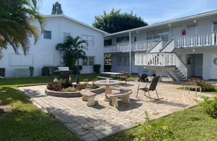 95 CAMBRIDGE E UNIT E, WEST PALM BEACH, ..., West Palm Beach, FL 33417