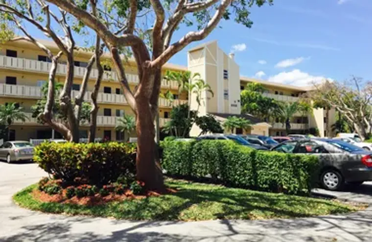 6936 HUNTINGTON LN 405, DELRAY BEACH, FL..., Delray Beach, FL 33446