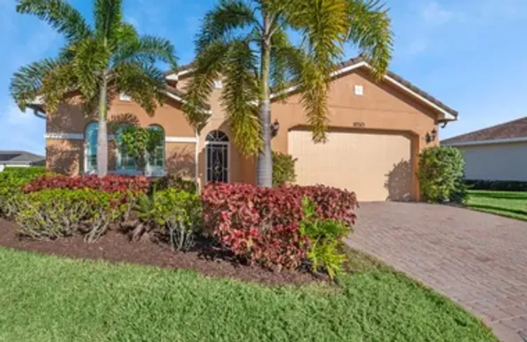 10313 SW FERNWOOD AVE, PORT SAINT LUCIE,..., Port Saint Lucie, FL 34987