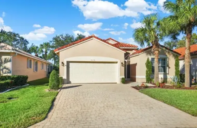 318 NW TOSCANE TRL, PORT SAINT LUCIE, FL..., Port Saint Lucie, FL 34986