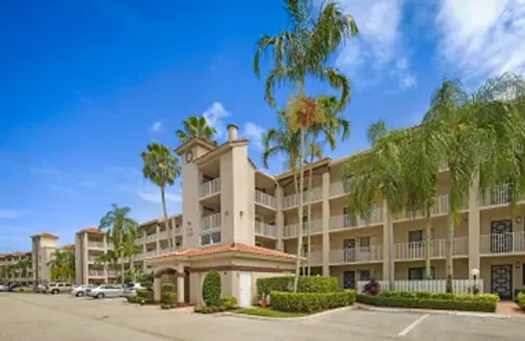 6037 POINTE REGAL CIR 403, DELRAY BEACH,..., Delray Beach, FL 33484