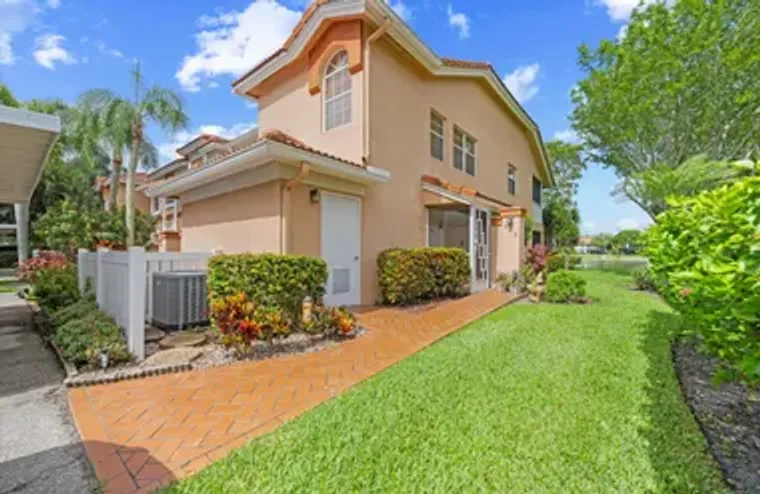 7825 WHISPERING PALMS DR 202, BOYNTON BE..., Boynton Beach, FL 33437