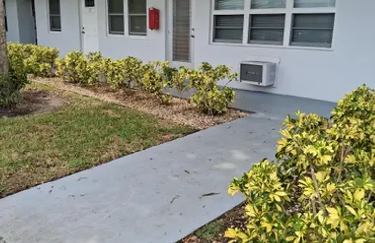 58 SUSSEX C C, WEST PALM BEACH, FL, 3341..., West Palm Beach, FL 33417