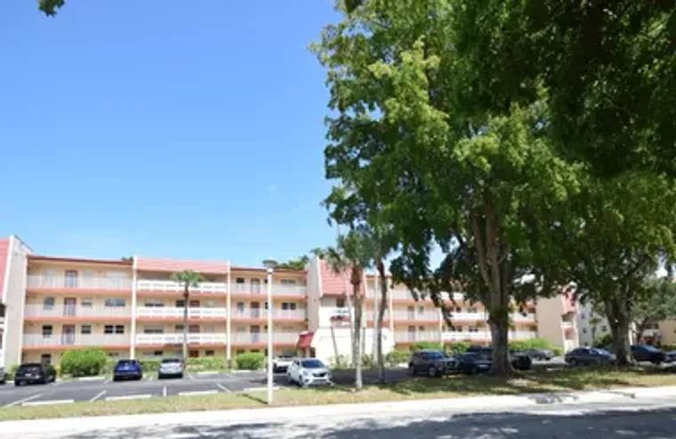 1055 COUNTRY CLUB DR 206, MARGATE, FL, 3..., Margate, FL 33063