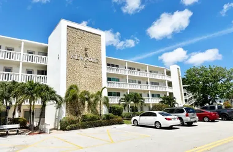 3097 NEWPORT S # 3097, DEERFIELD BEACH, ..., Deerfield Beach, FL 33442