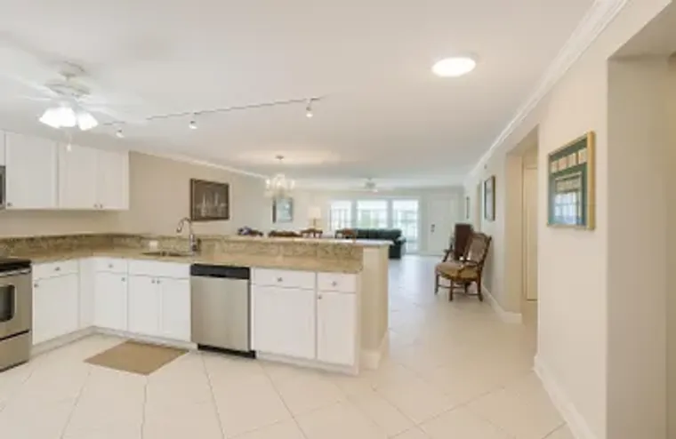 18900 STEWART CIR APT 7, BOCA RATON, FL,..., Boca Raton, FL 33496