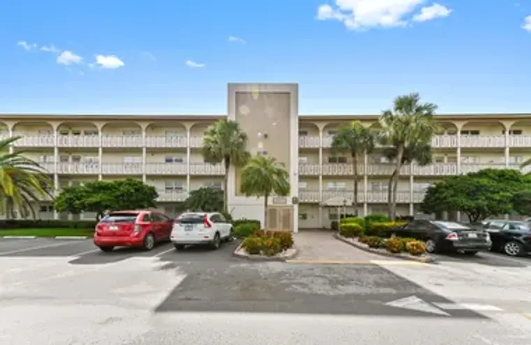 2201 LUCAYA BND L4, COCONUT CREEK, FL, 3..., Coconut Creek, FL 33066