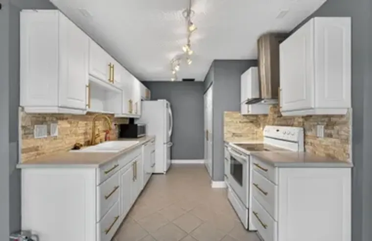 3426 THEO WAY, WEST PALM BEACH, FL, 3341..., West Palm Beach, FL 33417