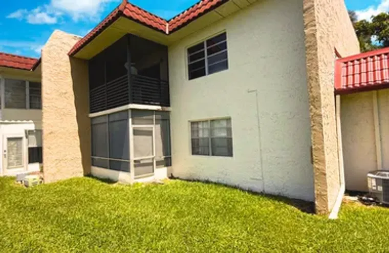 218 LAKE FRANCES DR, WEST PALM BEACH, FL..., West Palm Beach, FL 33411