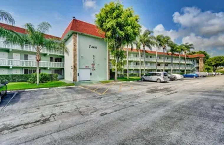 3400 SPRINGDALE BLVD 3A, PALM SPRINGS, F..., Palm Springs, FL 33461