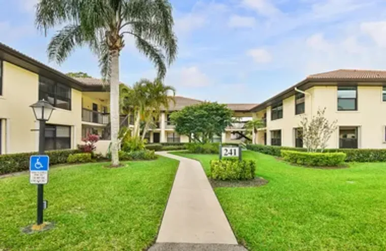 241 SW SOUTH RIVER DR 206, STUART, FL, 3..., Stuart, FL 34997