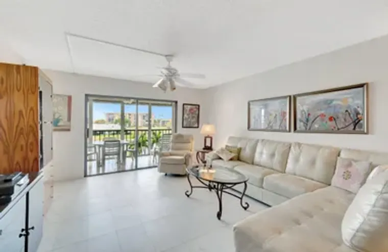 14425 STRATHMORE LN APT 304, DELRAY BEAC..., Delray Beach, FL 33446