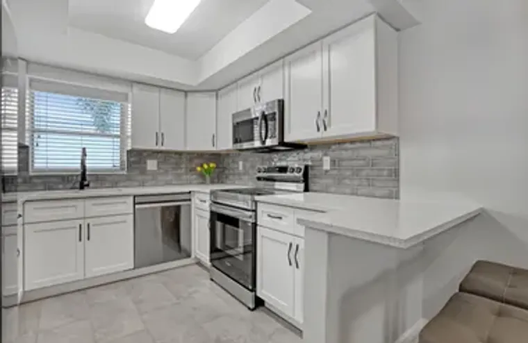 2894 CROSLEY DR G, WEST PALM BEACH, FL, ..., West Palm Beach, FL 33415