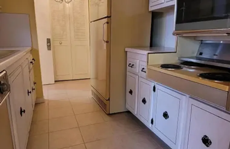 22 GOLFS EDGE A, WEST PALM BEACH, FL, 33..., West Palm Beach, FL 33417