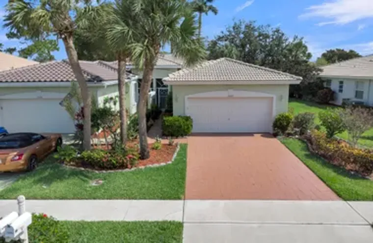 10664 ROYAL CARIBBEAN CIR, BOYNTON BEACH..., Boynton Beach, FL 33437