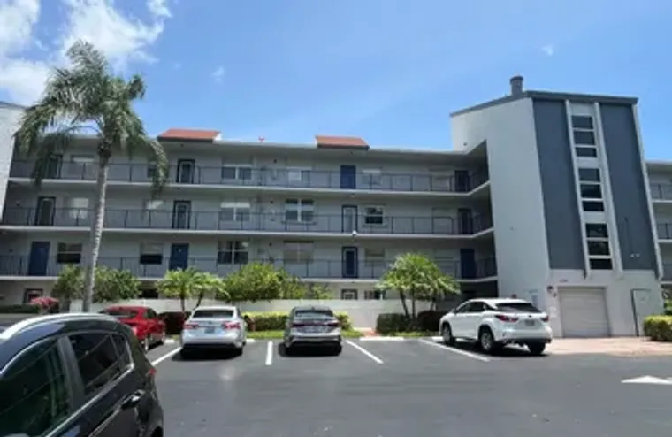 14701 CUMBERLAND DR APT 301, DELRAY BEAC..., Delray Beach, FL 33446