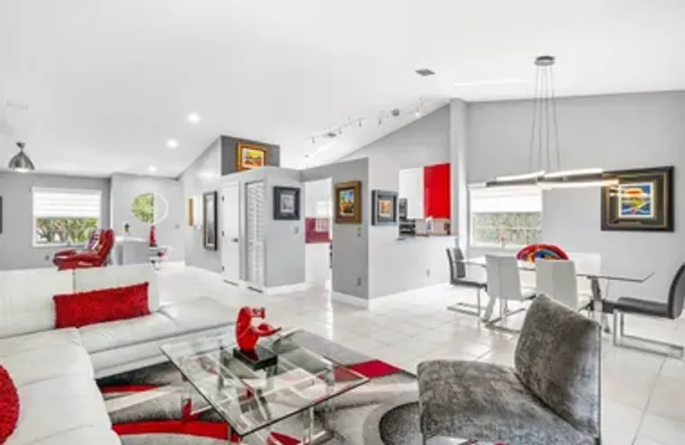 7685 SPRINGWATER PL 201, BOYNTON BEACH, ..., Boynton Beach, FL 33437