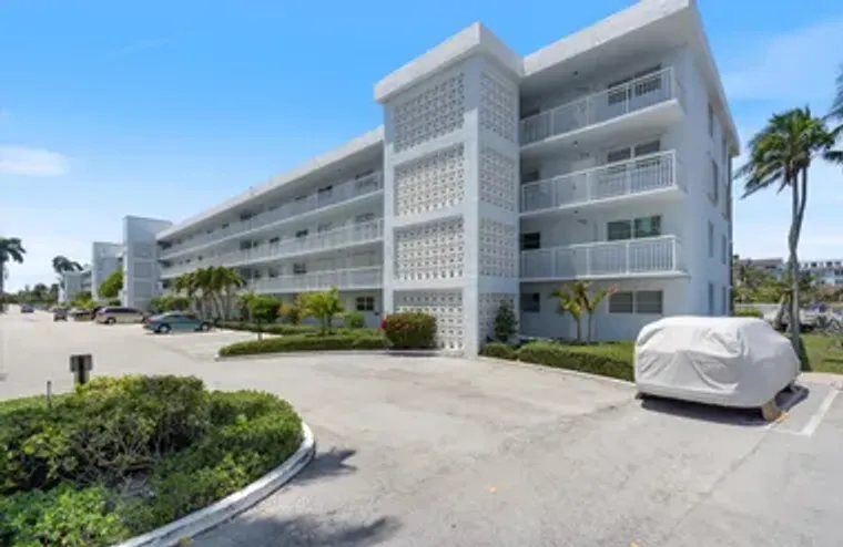 2018 S FEDERAL HWY APT 206, BOYNTON BEAC..., Boynton Beach, FL 33435